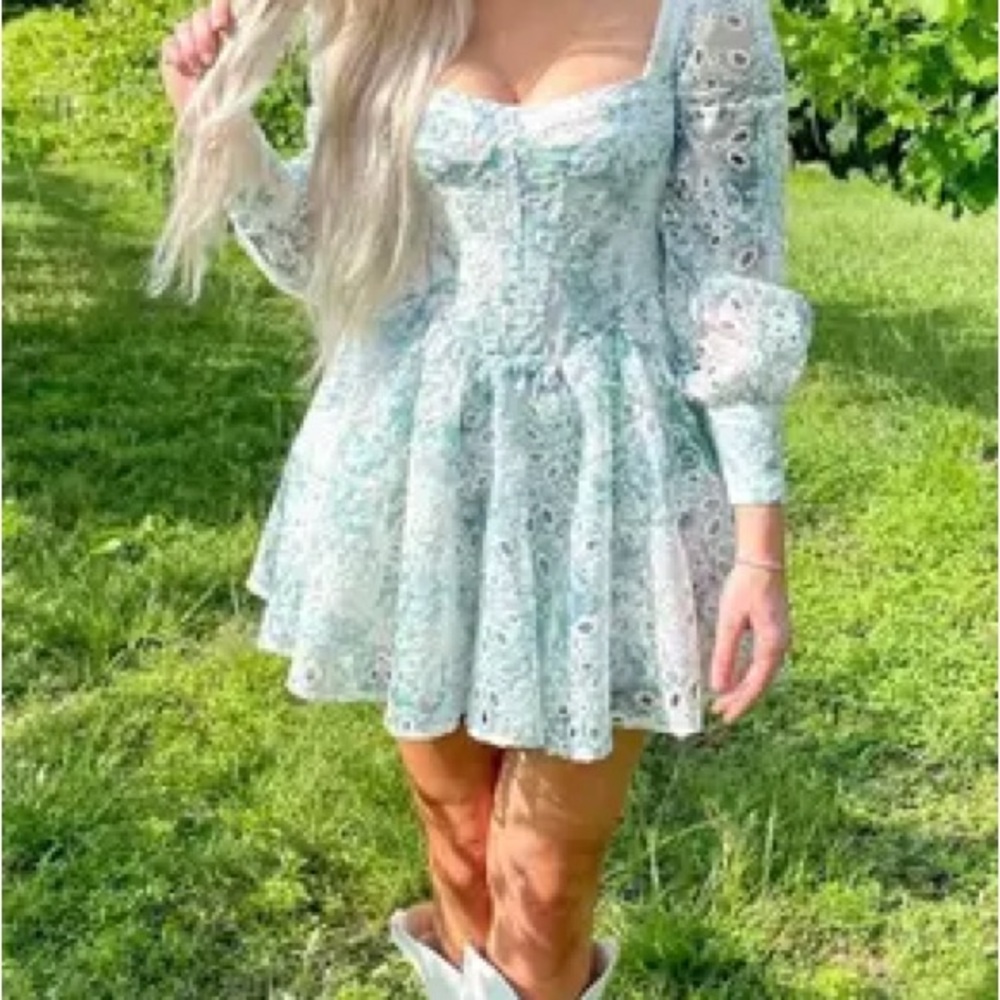Viral BARDOT Lila Flounce Dress